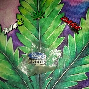 ☆Genuine “Ford Pride” Dealer Promo Blue Enamel Metal Hat / Lapel Pin☆